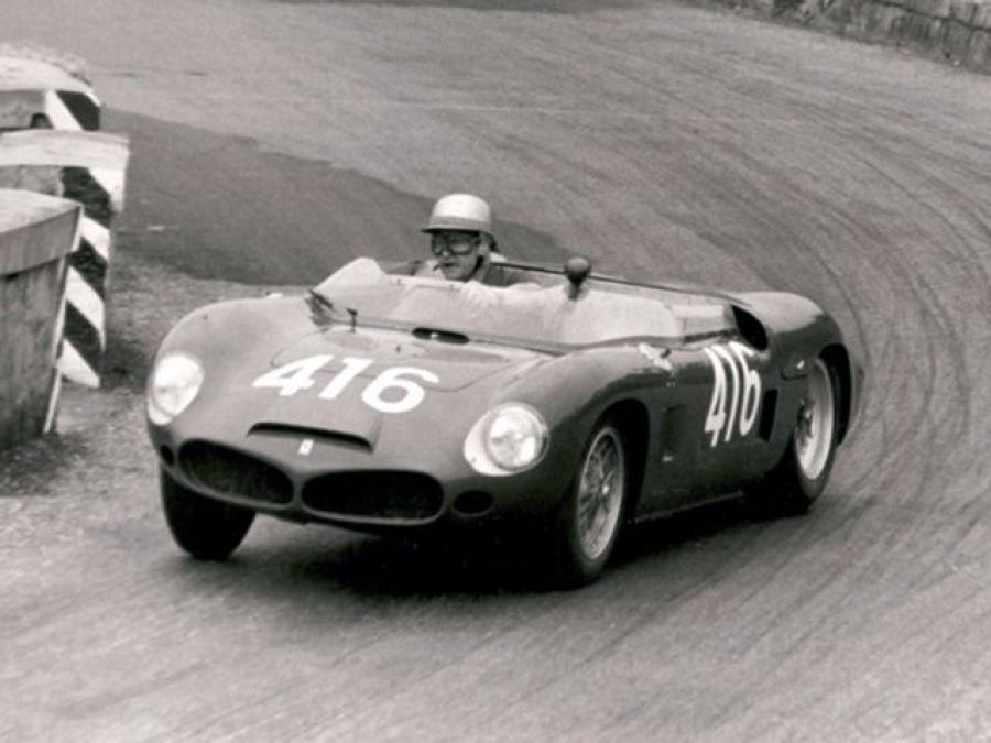 Ferrari 268 SP 1962 года  (фото 3 из 3)